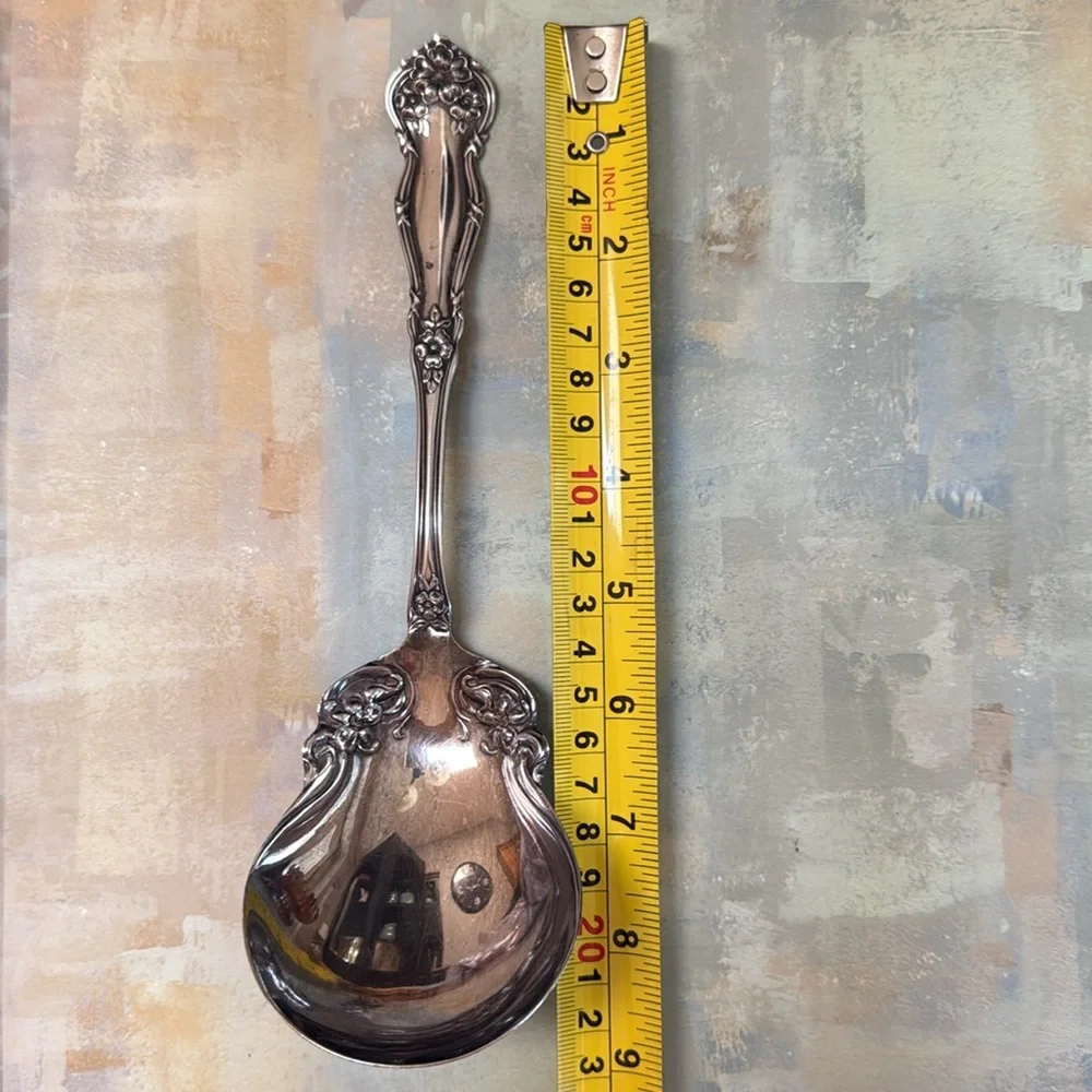 1910 WM Rogers & Sons - Elegant Silver Serving Ladle